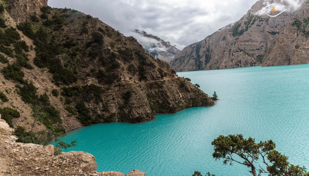 phoksundo lake