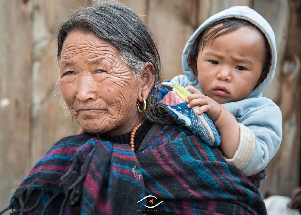 elderly_women_ringmo_village